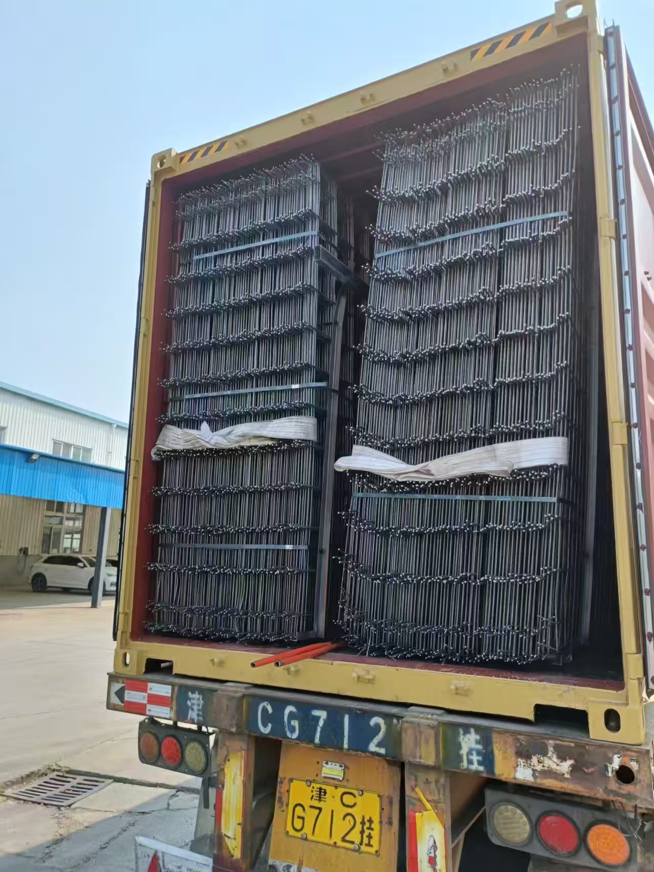 澳标网片装柜